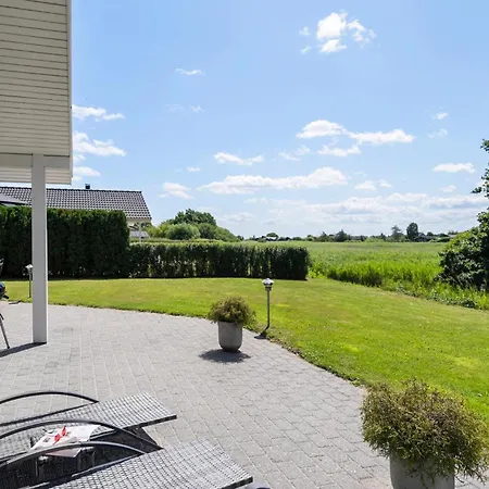 Three-bedroom In ハザスレウ